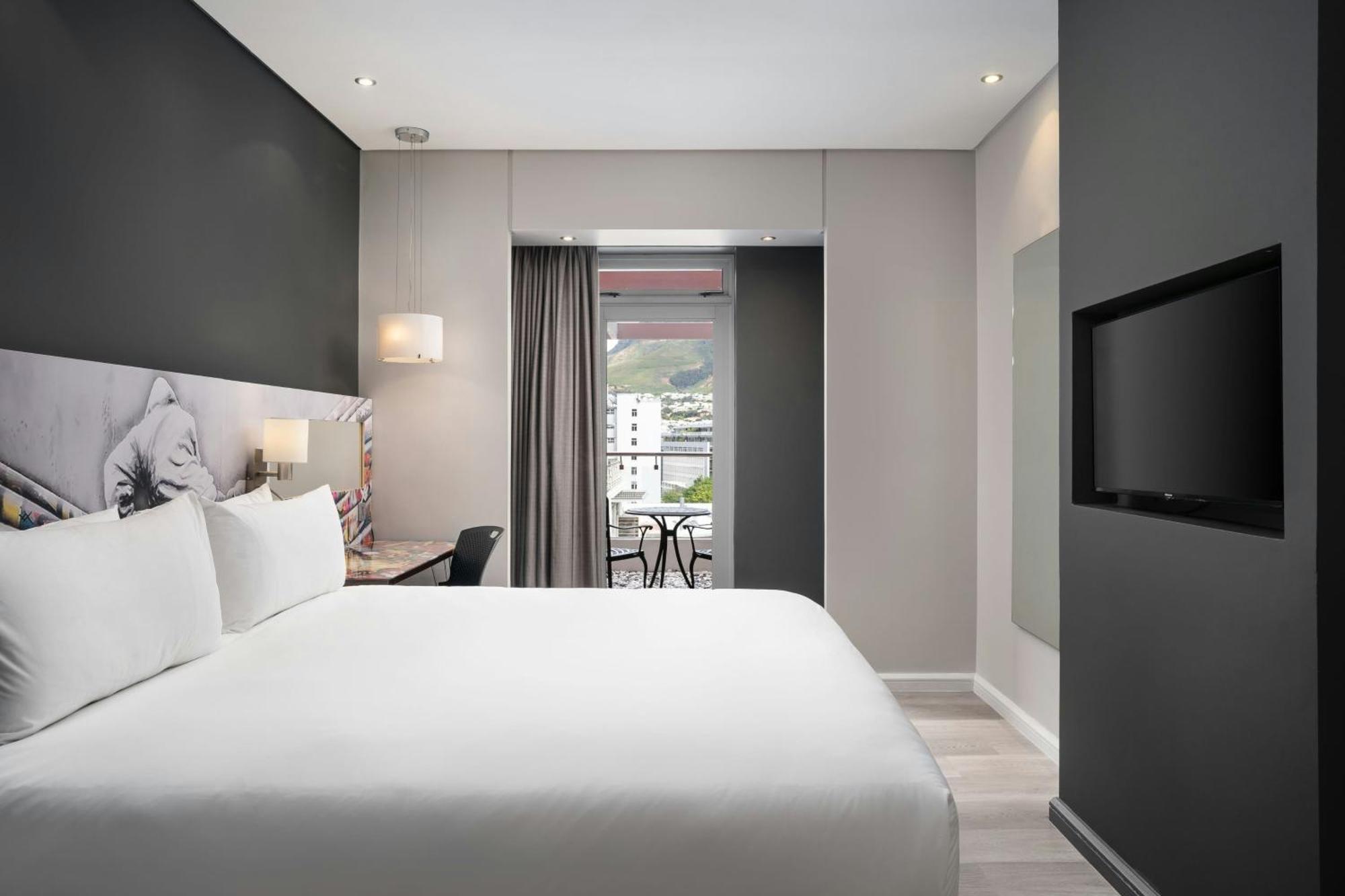Larger Guest room Balcony,1643140522:JPEG